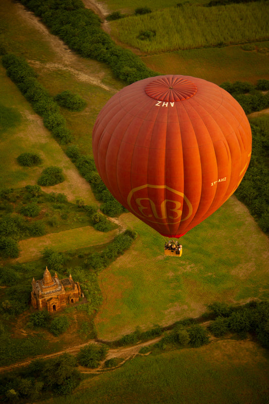 Emi Takahashi, Balão em Bagan